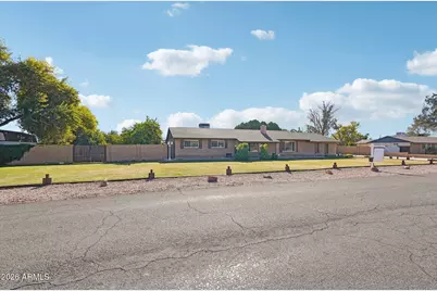 7133 W Banff Lane, Peoria, AZ 85381 - Photo 2