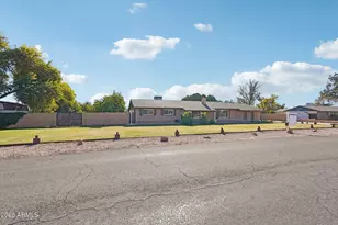 7133 W Banff Ln., Peoria, AZ 85381 - Photo 2