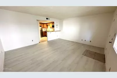 700 W University Drive #Unit 108, Tempe, AZ 85281 - Photo 4