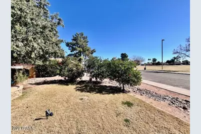 5272 W Aire Libre Avenue, Glendale, AZ 85306 - Photo 6