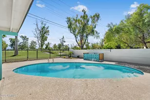 1559 N Upland Cir, Mesa, AZ 85201 - Photo 36