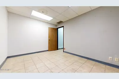 515 W Buckeyes Road #306, Phoenix, AZ 85003 - Photo 2