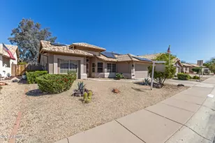 10965 W Tonopah Dr, Peoria, AZ 85373 - Photo 4