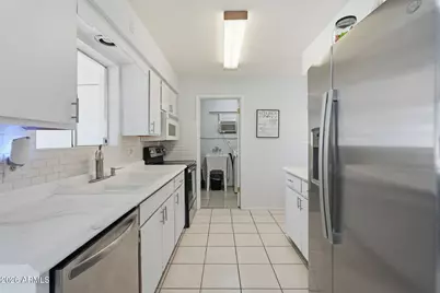 639 N 57th Place, Mesa, AZ 85205 - Photo 4