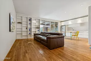 307 E Catalina Dr, Phoenix, AZ 85012 - Photo 8