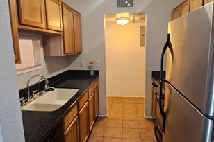 7550 N 12th St, Phoenix, AZ 85020 - Photo 2