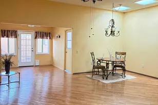 13885 N 111th Ave, Sun City, AZ 85351 - Photo 2