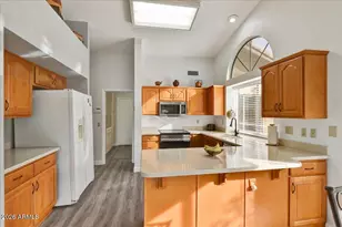 19530 N 89th Dr, Peoria, AZ 85382 - Photo 6