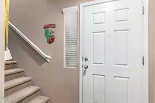 42424 N Gavilan Peak Pkwy, Anthem, AZ 85086 - Photo 4