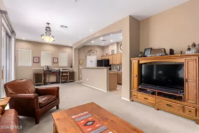 42424 N Gavilan Peak Parkway #42206, Anthem, AZ 85086 - Photo 8