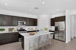 25337 N 165th Ln, Surprise, AZ 85387 - Photo 2