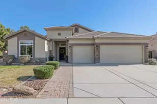 4621 S San Benito Ct, Gilbert, AZ 85297 - Photo 2