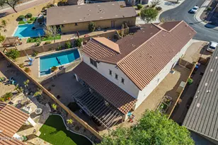 7536 W Molly Dr, Peoria, AZ 85383 - Photo 12