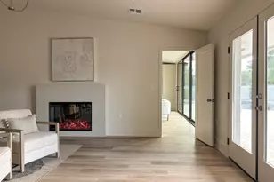 3131 E Las Rocas Dr, Phoenix, AZ 85028 - Photo 10