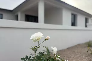 3131 E Las Rocas Dr, Phoenix, AZ 85028 - Photo 2