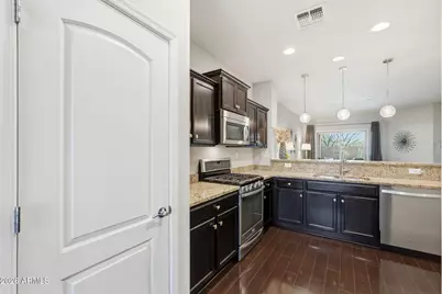 1649 W Desperado Way, Phoenix, AZ 85085 - Photo 10