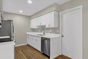 13092 N 99th Dr, Sun City, AZ 85351 - Photo 12