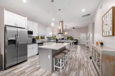 2647 E Contention Mine Road, Phoenix, AZ 85032 - Photo 10