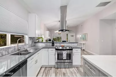 2647 E Contention Mine Road, Phoenix, AZ 85032 - Photo 12