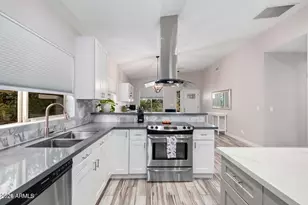 2647 E Contention Mine Rd, Phoenix, AZ 85032 - Photo 12