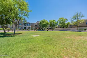 2402 E 5th St, Tempe, AZ 85288 - Photo 30