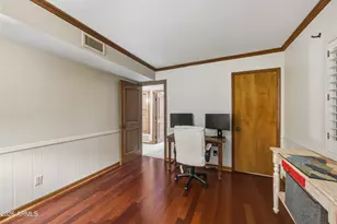 2404 E Mountain View Rd, Phoenix, AZ 85028 - Photo 18