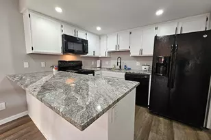 2144 E Center Ln, Tempe, AZ 85281 - Photo 6