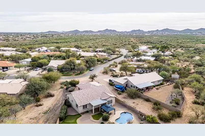 402 E Blue Eagle Lane, Phoenix, AZ 85086 - Photo 54