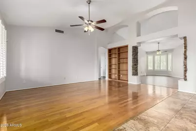 402 E Blue Eagle Lane, Phoenix, AZ 85086 - Photo 14