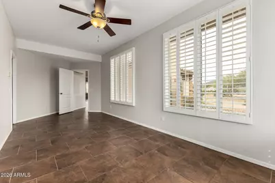 402 E Blue Eagle Lane, Phoenix, AZ 85086 - Photo 10