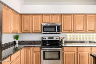 402 E Blue Eagle Ln, Phoenix, AZ 85086 - Photo 18