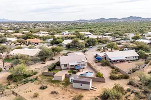 402 E Blue Eagle Ln, Phoenix, AZ 85086 - Photo 52