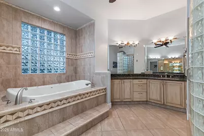 9154 E Charter Oak Drive, Scottsdale, AZ 85260 - Photo 16