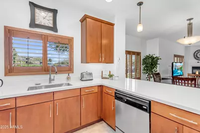 5350 E Deer Valley Drive #1419, Phoenix, AZ 85054 - Photo 4