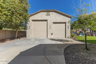 18136 W Las Palmaritas Dr, Waddell, AZ 85355 - Photo 34