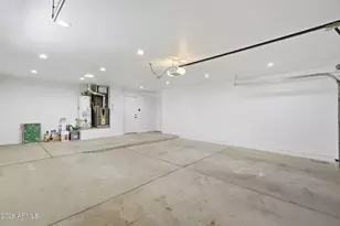 15554 W Clear Canyon Dr, Surprise, AZ 85374 - Photo 32