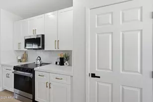 15554 W Clear Canyon Dr, Surprise, AZ 85374 - Photo 12