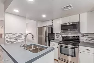 12123 W Bell Rd, Surprise, AZ 85378 - Photo 16