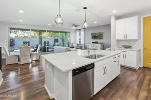 4660 E Tierra Buena Ln, Phoenix, AZ 85032 - Photo 2