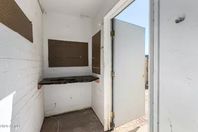 8030 N 32nd Lane, Phoenix, AZ 85051 - Photo 22