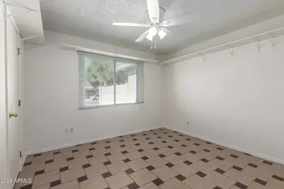 8030 N 32nd Lane, Phoenix, AZ 85051 - Photo 12