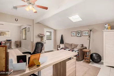 10761 W Sun City Boulevard, Sun City, AZ 85351 - Photo 12