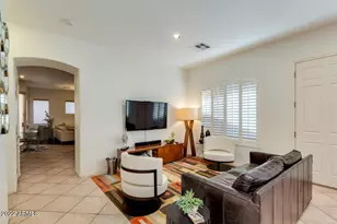 2037 W Periwinkle Way, Chandler, AZ 85248 - Photo 8