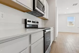 18387 W Hackamore Dr, Wittmann, AZ 85361 - Photo 6