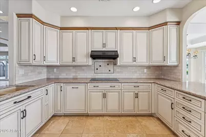 8407 E Del Camino Drive, Scottsdale, AZ 85258 - Photo 18