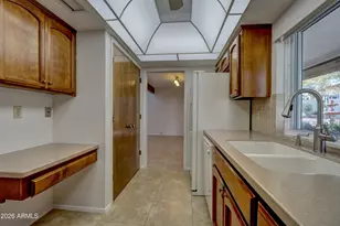 9413 S 47th St, Phoenix, AZ 85044 - Photo 8