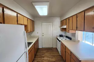 8521 N 37th Ave, Phoenix, AZ 85051 - Photo 4