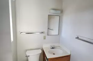 8521 N 37th Ave, Phoenix, AZ 85051 - Photo 10