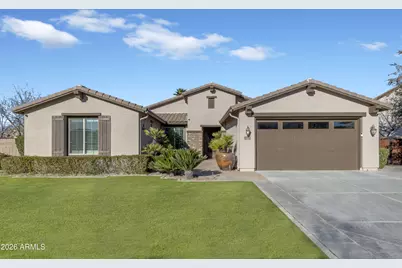 152 W Crescent Way, Chandler, AZ 85248 - Photo 2