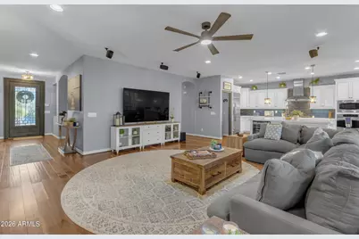 152 W Crescent Way, Chandler, AZ 85248 - Photo 4